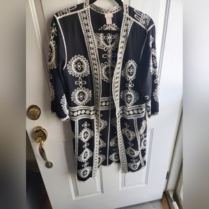 M/L black/cream Kimono